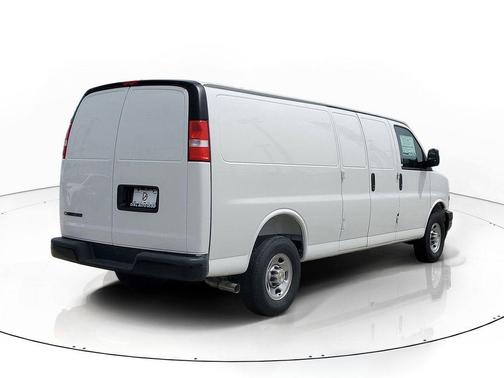 Summit White 2026 Chevrolet Express 2500 Work Van