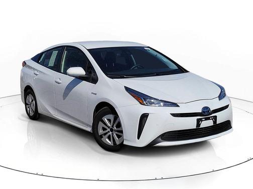 2022 Toyota Prius LE