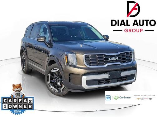 Dark Moss 2025 Kia Telluride S