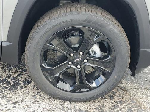 Sterling Gray Metallic 2026 Chevrolet Equinox LT