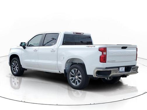 Summit White 2026 Chevrolet Silverado 1500 LT