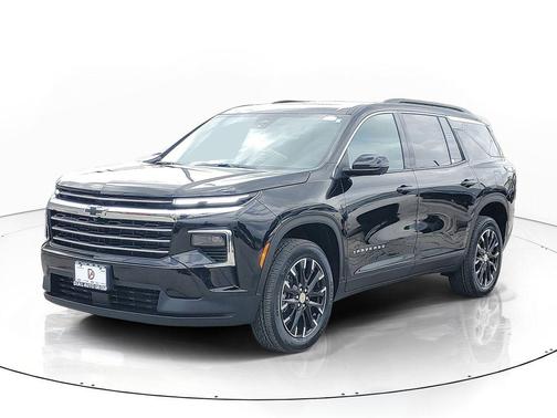 Mosaic Black Metallic 2026 Chevrolet Traverse LT