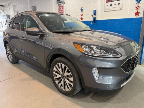 Gray Metallic 2022 Ford Escape Titanium