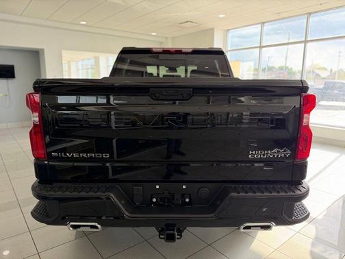 Black 2026 Chevrolet Silverado 1500 High Country