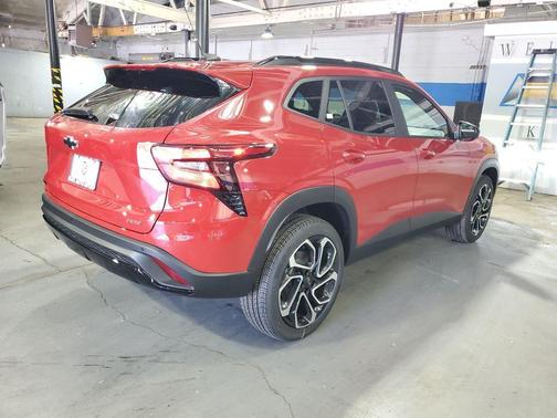 Red 2026 Chevrolet Trax 2RS