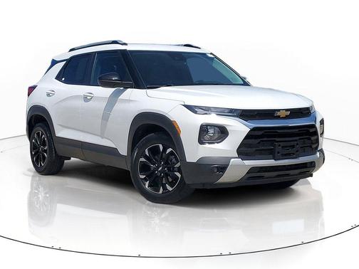 Summit White 2022 Chevrolet Trailblazer LT
