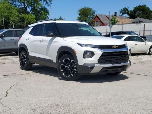 Summit White 2022 Chevrolet Trailblazer LT