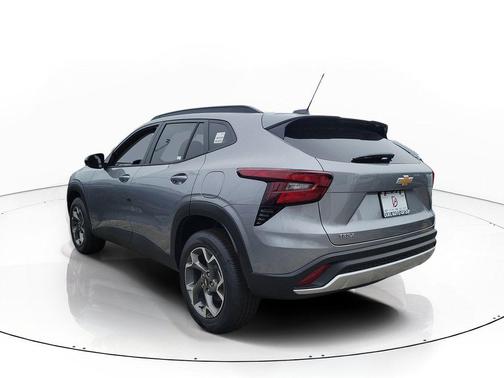 Sterling Gray Metallic 2026 Chevrolet Trax LT