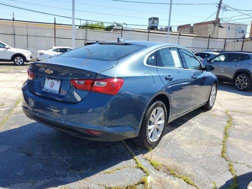 Lakeshore Blue Metallic 2025 Chevrolet Malibu LT