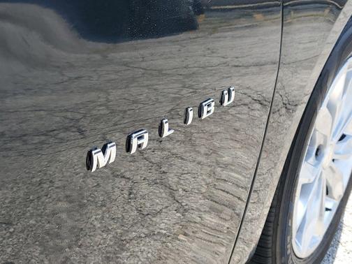 Mosaic Black Metallic 2024 Chevrolet Malibu LT