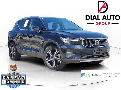 Black 2024 Volvo XC40 B5 Core