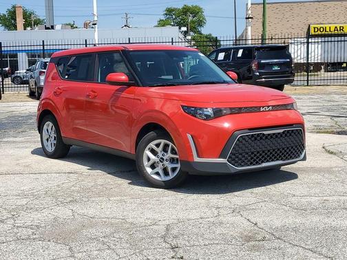 Inferno Red 2025 Kia Soul LX