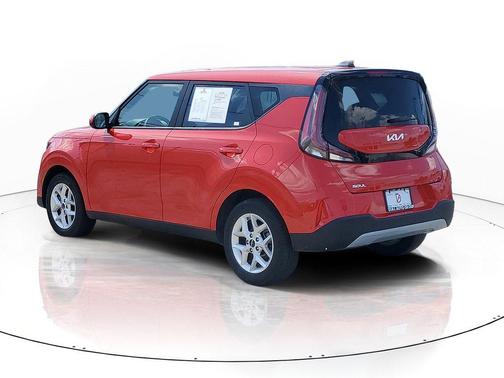 Inferno Red 2025 Kia Soul LX