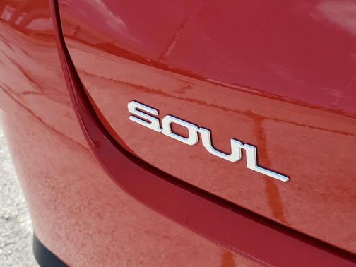 Inferno Red 2025 Kia Soul LX