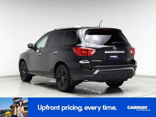 2017 Nissan Pathfinder SV