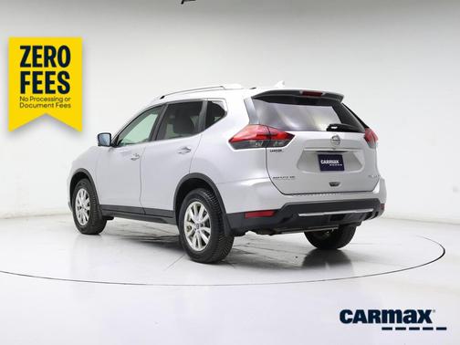 Silver 2017 Nissan Rogue SV