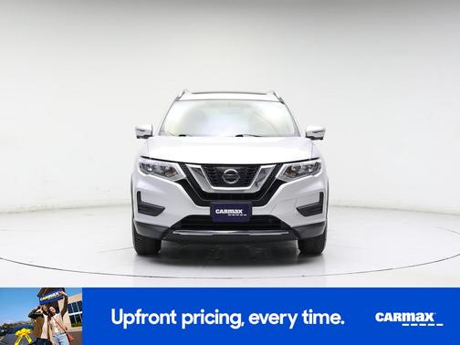 Silver 2017 Nissan Rogue SV