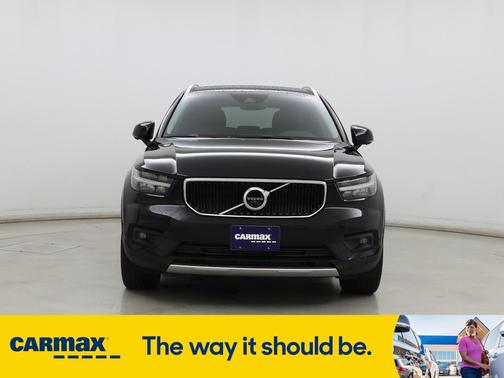 2021 Volvo XC40 T5 Momentum