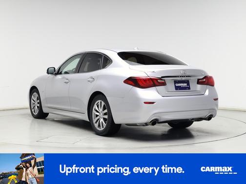 2018 INFINITI Q70 Luxe