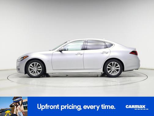 2018 INFINITI Q70 Luxe