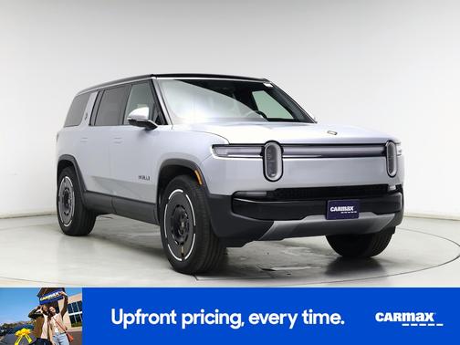Silver 2025 Rivian R1S Adventure Dual-Motor Standard