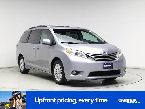 2017 Toyota Sienna XLE
