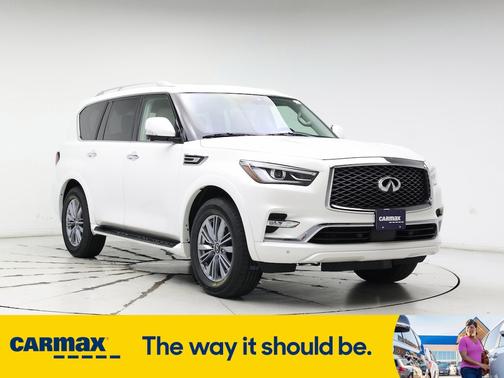 2022 INFINITI QX80 Luxe