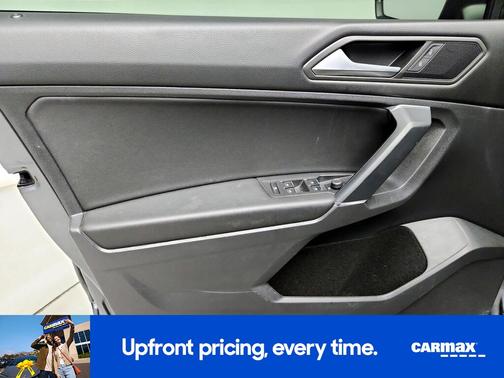 2020 Volkswagen Tiguan SE R-Line Black