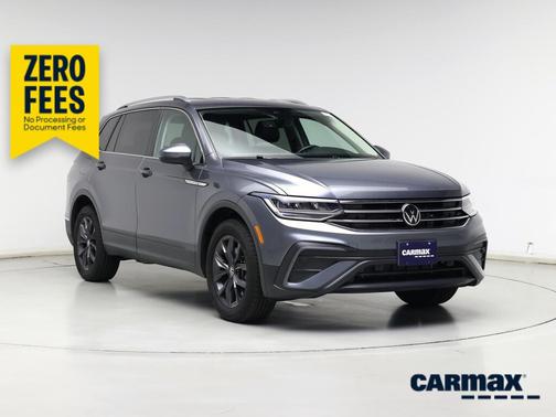 Gray 2022 Volkswagen Tiguan SE
