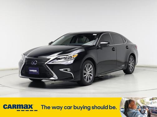 2017 Lexus ES 300h