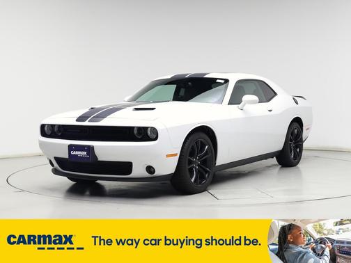 2016 Dodge Challenger SXT Plus