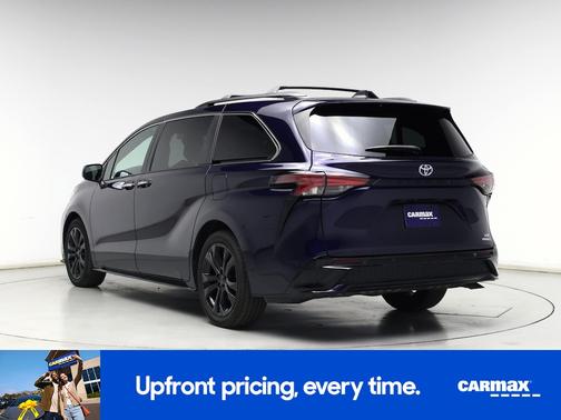 2022 Toyota Sienna XSE