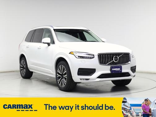 2020 Volvo XC90 T6 Momentum