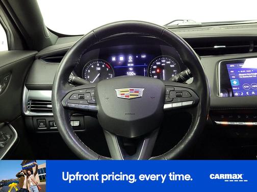 2021 Cadillac XT4 Premium Luxury