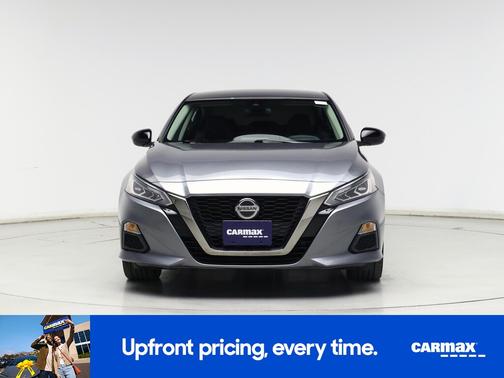 2022 Nissan Altima SR