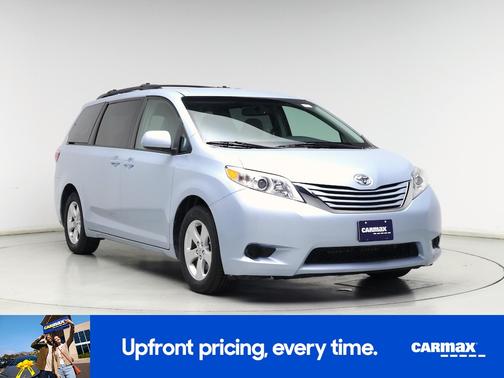 2015 Toyota Sienna LE