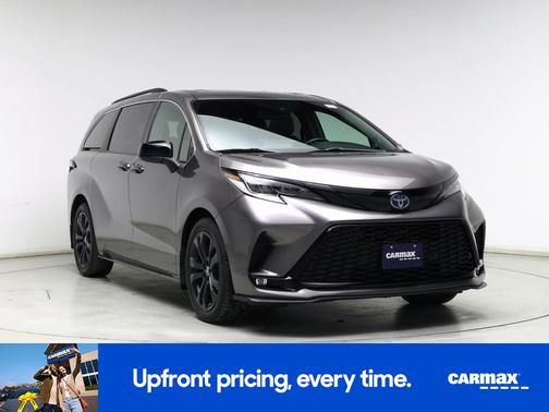2022 Toyota Sienna XSE