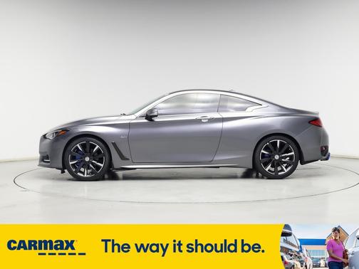 2017 INFINITI Q60 Premium