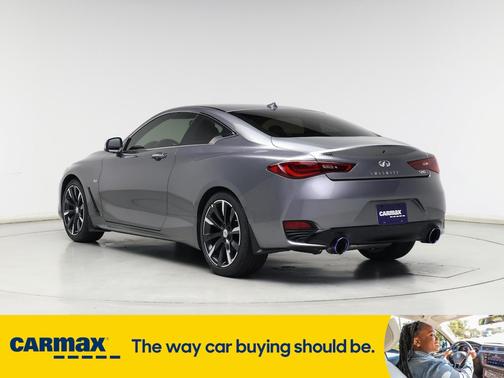 2017 INFINITI Q60 Premium