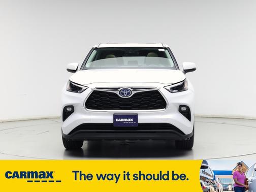 2022 Toyota Highlander Hybrid XLE