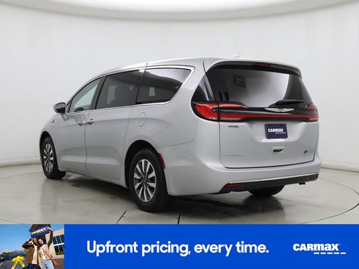 2022 Chrysler Pacifica Hybrid Touring L