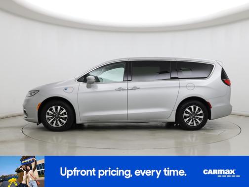 2022 Chrysler Pacifica Hybrid Touring L