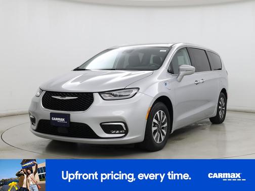 2022 Chrysler Pacifica Hybrid Touring L