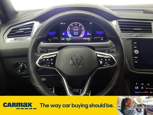 2022 Volkswagen Tiguan SE R-Line Black