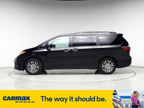 2018 Toyota Sienna XLE