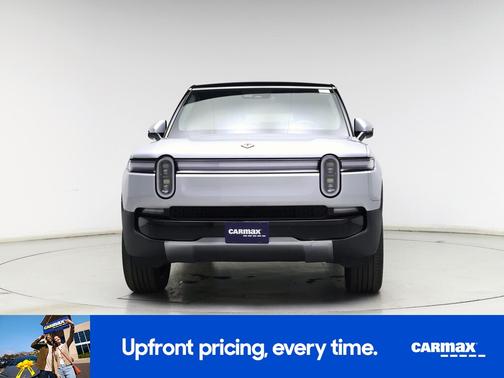 Silver 2025 Rivian R1S Adventure Dual-Motor Standard