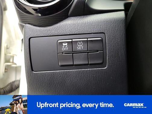 2020 Toyota Yaris XLE