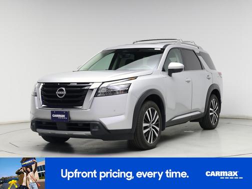 Silver 2023 Nissan Pathfinder Platinum