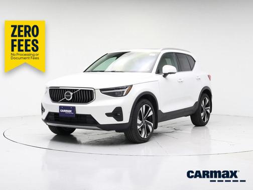 White 2025 Volvo XC40 B5 Plus Bright Theme