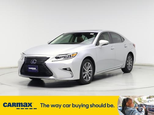 2017 Lexus ES 300h